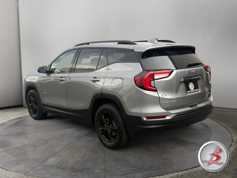 Used 2023 GMC Terrain AT4 AWD/4WD image 5