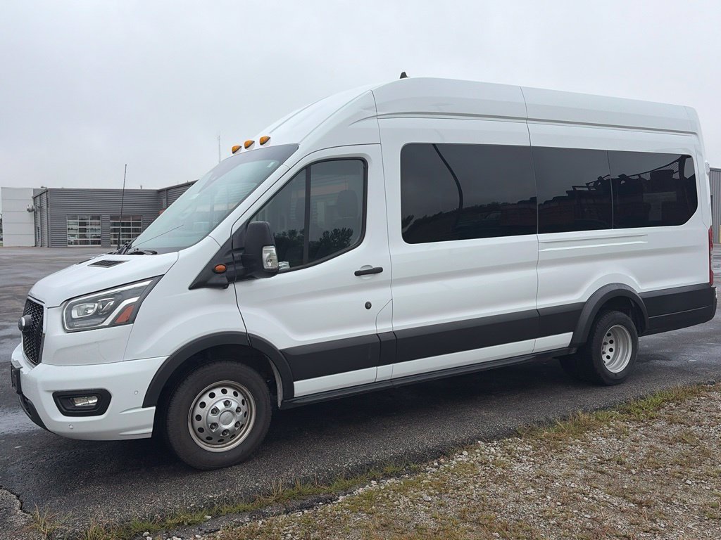 Used 2023 Ford Transit 350 XLT RWD image 1