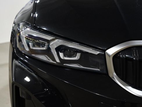 Used 2023 BMW 330i xDrive Sedan w/ Premium Package AWD/4WD image 19