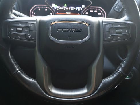 Used 2021 GMC Sierra 2500 Denali w/ Denali Black Diamond Edition image 15