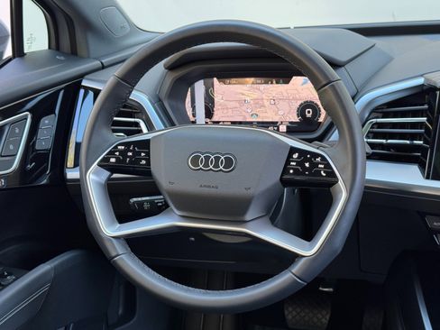 Used 2024 Audi Q4 e-tron Premium Plus w/ Premium Plus image 22