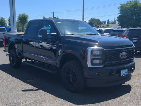 New 2025 Ford F350 XLT w/ Black Appearance Package AWD/4WD image 7