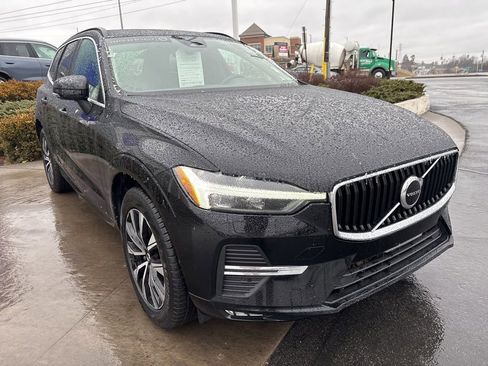 Certified 2023 Volvo XC60 B5 Core w/ Climate Package image 4