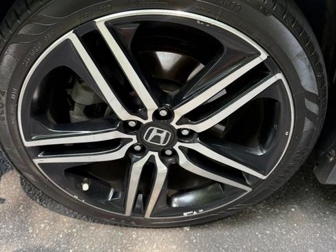 Used 2017 Honda Accord Sport image 23