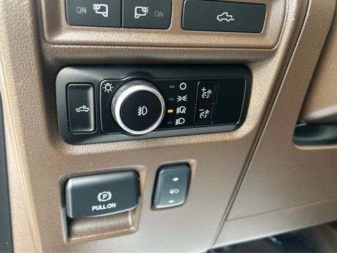 Used 2023 Ford F150 King Ranch w/ Equipment Group 601A High AWD/4WD image 18
