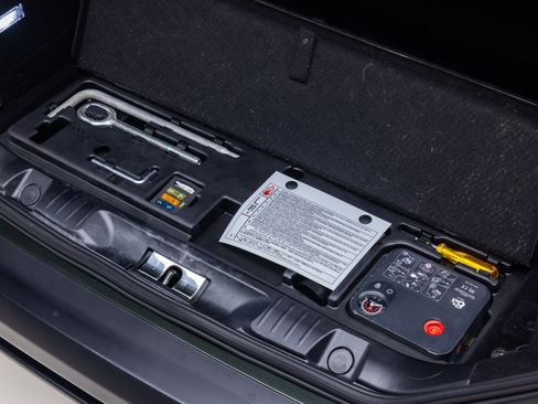 Certified 2019 Ferrari Portofino RWD image 41