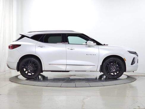 Used 2021 Chevrolet Blazer Premier w/ LPO, Black Accent Package AWD/4WD image 12