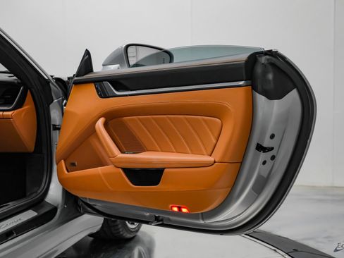 Used 2025 Porsche 911 Carrera image 93