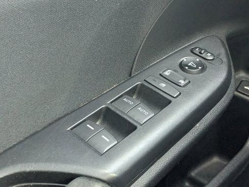 Used 2019 Honda Civic EX image 17