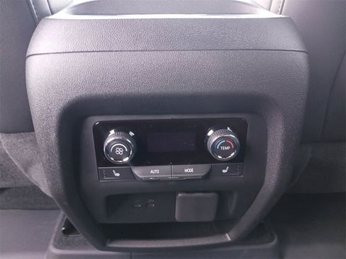 New 2026 Chevrolet Traverse RS w/ LPO, Floor Liner Package image 23