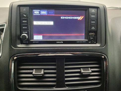 Used 2017 Dodge Grand Caravan SXT FWD image 25