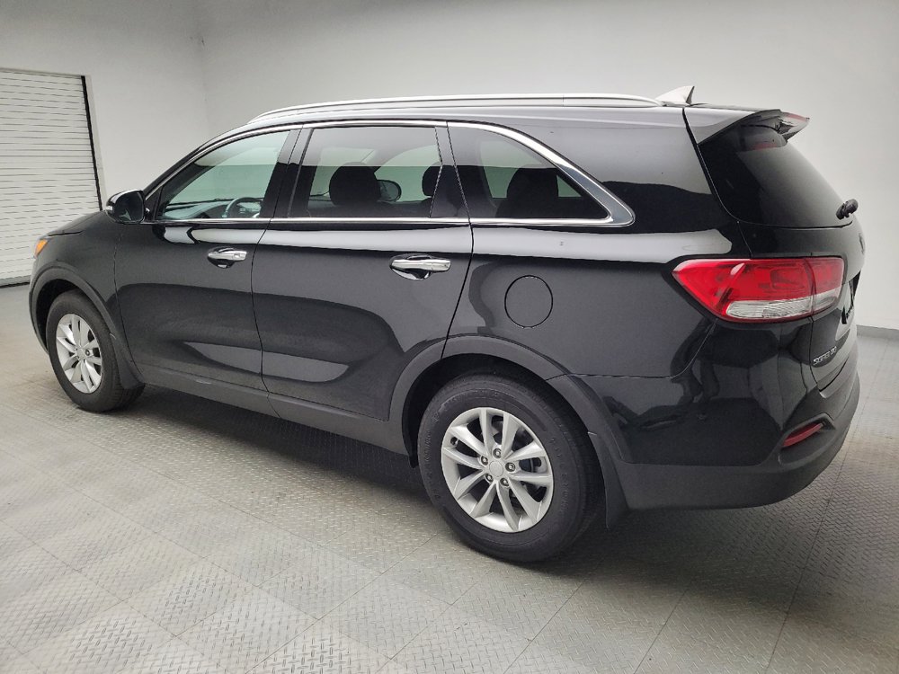 Used 2018 Kia Sorento FWD image 3