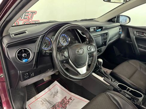 Used 2017 Toyota Corolla SE 50th Anniversary image 10