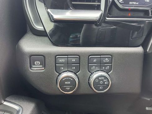 Certified 2025 GMC Sierra 1500 Elevation w/ Elevation Premium Package AWD/4WD image 24