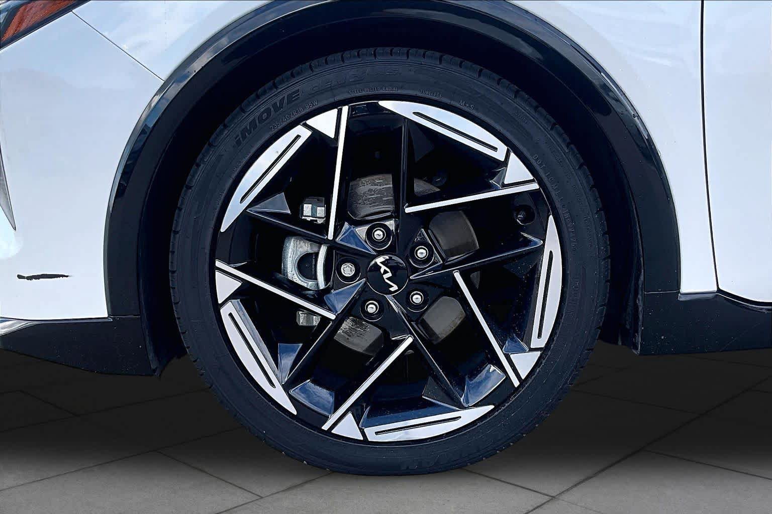 Used 2025 Kia K4 GT-Line w/ GT-Line Premium Package FWD image 11