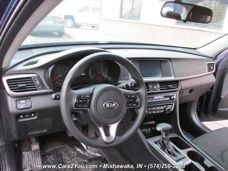 Used 2018 Kia Optima LX FWD image 11
