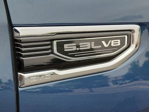 Used 2024 GMC Sierra 1500 SLT RWD image 8