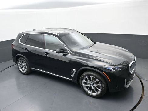 New 2026 BMW X5 xDrive40i w/ Premium Package AWD/4WD image 29