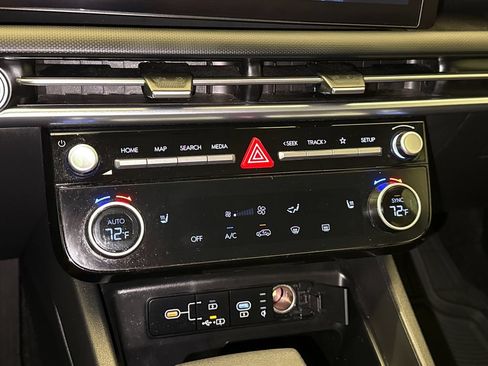 Used 2025 Hyundai Tucson SEL FWD image 24