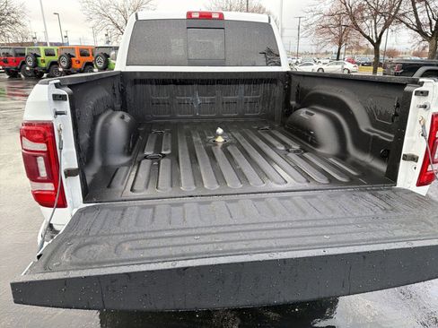 Certified 2020 RAM 2500 Laramie image 33