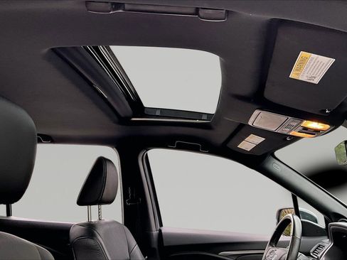 Used 2025 Honda Passport EX-L image 15