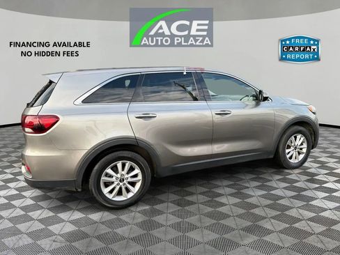Used 2019 Kia Sorento L image 5