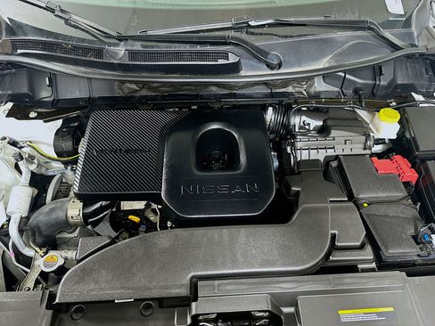 Used 2025 Nissan Murano SV FWD image 32