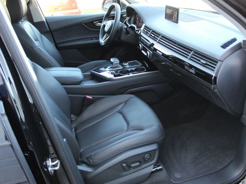Used 2017 Audi Q7 3.0T Premium Plus AWD/4WD image 29