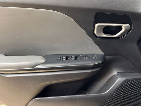 Used 2025 Kia K4 FWD image 18