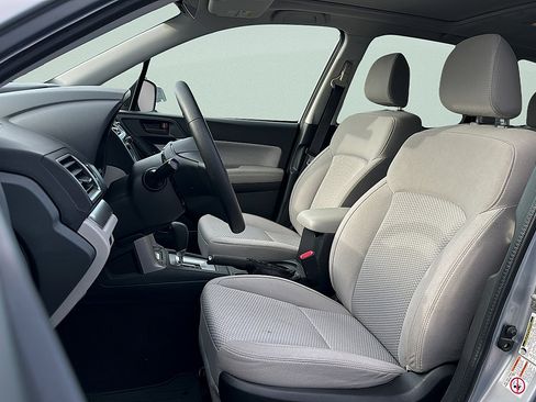 Used 2017 Subaru Forester 2.5i Premium w/ Popular Package #2A AWD/4WD image 27
