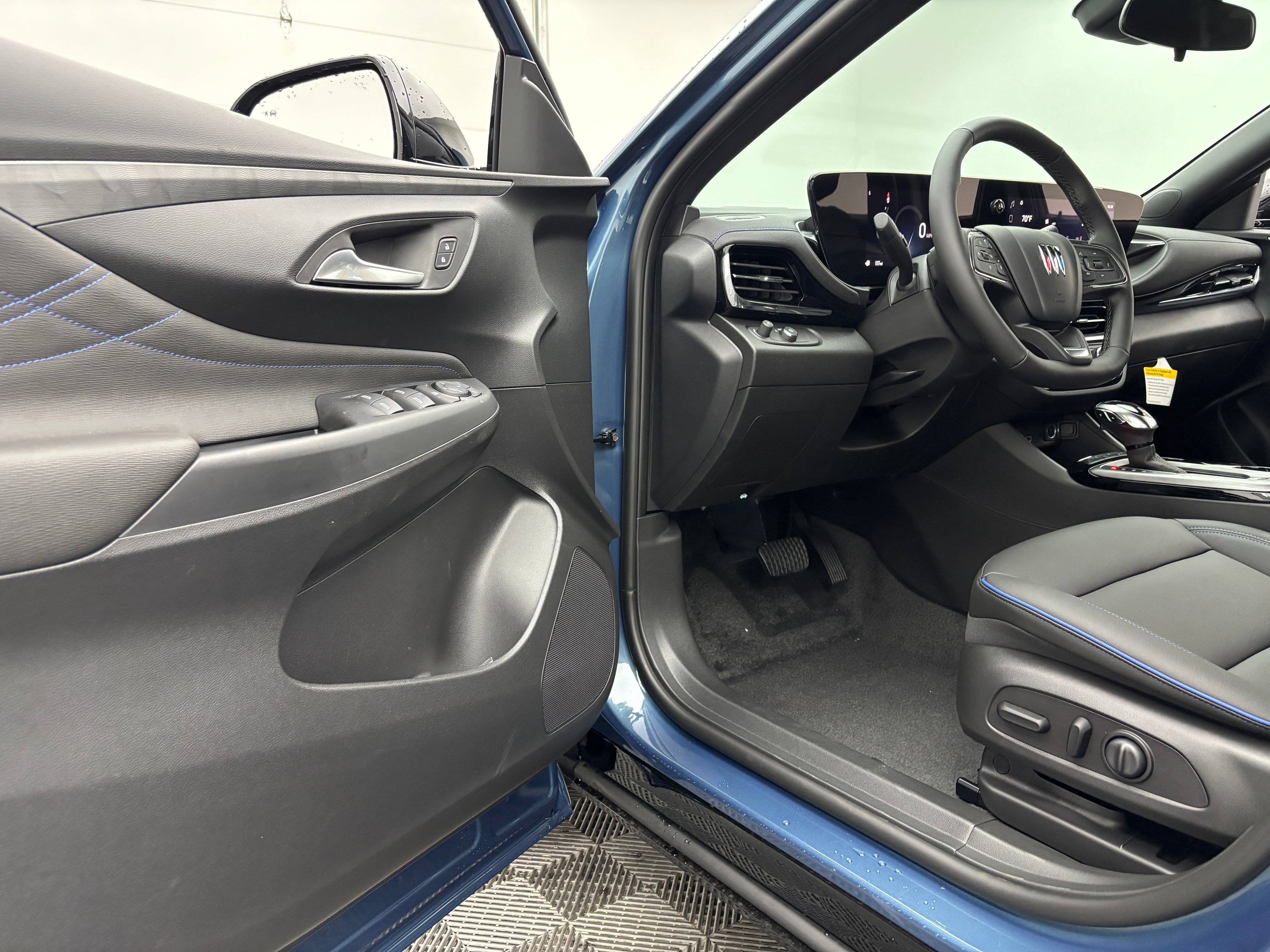 New 2026 Buick Envista Sport Touring w/ Convenience I Package FWD image 14