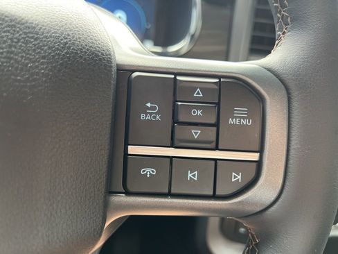 Used 2025 Ford F150 Lariat w/ Equipment Group 501A Mid image 25