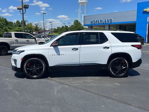 Used 2023 Chevrolet Traverse Premier w/ Redline Edition AWD/4WD image 2