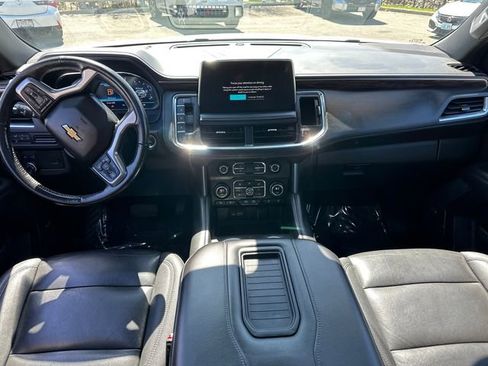 Used 2022 Chevrolet Suburban LT w/ LT Signature Plus Package AWD/4WD image 24