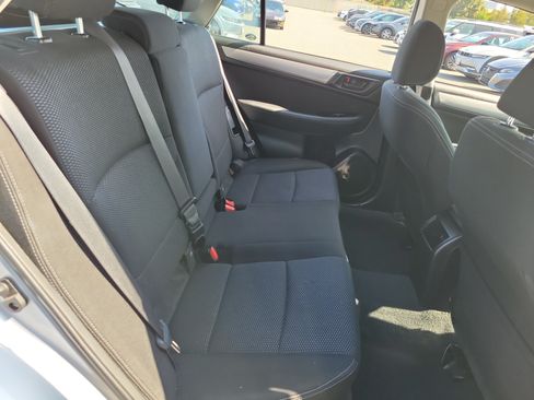 Used 2018 Subaru Outback 2.5i AWD/4WD image 23