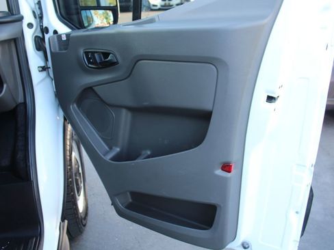 Used 2020 Ford Transit 250 Low Roof RWD image 16