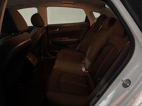 Used 2019 Kia Optima LX image 10