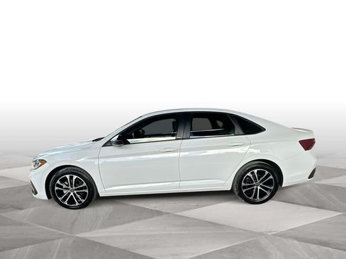 Used 2025 Volkswagen Jetta Sport FWD image 5