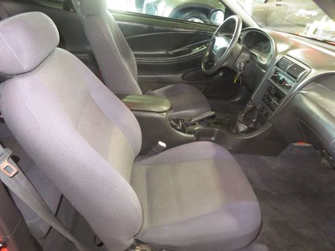 Used 2004 Ford Mustang Coupe RWD image 23