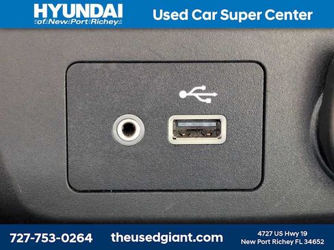 Used 2019 Nissan Rogue SL w/ Premium Package FWD image 28