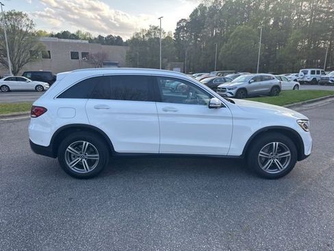 Used 2022 Mercedes-Benz GLC 300 image 4