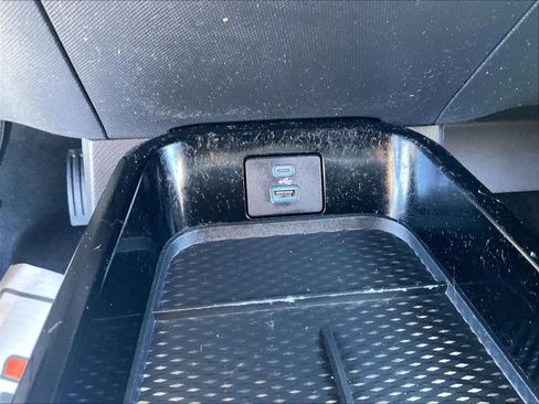 Used 2021 Ford Mustang Mach-E Select w/ Comfort/Appearance Package AWD/4WD image 28