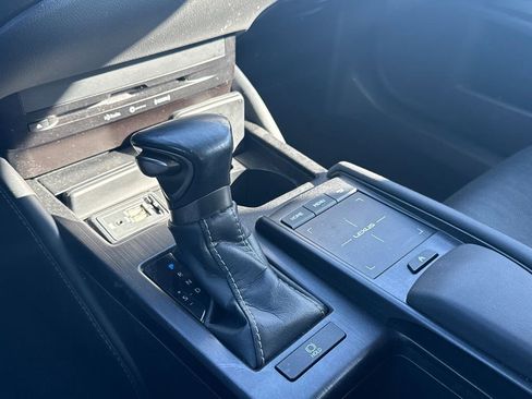 Used 2019 Lexus ES 350 w/ Accessory Package 2 image 29