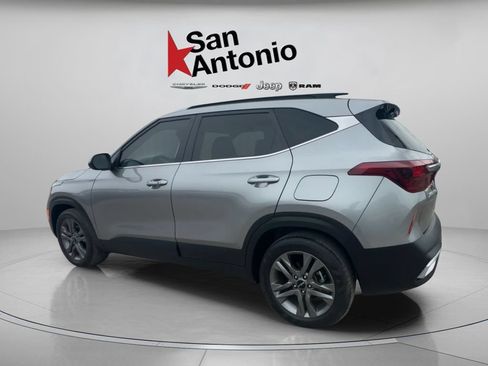 Used 2023 Kia Seltos S FWD image 10
