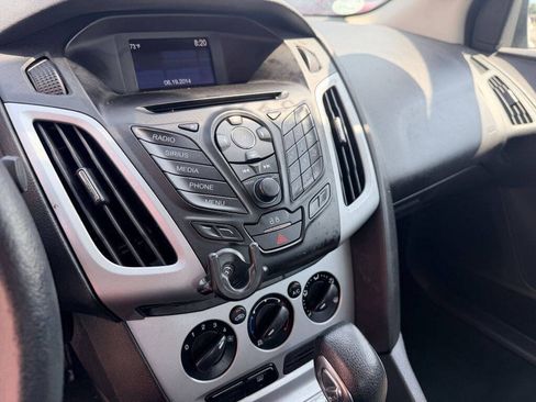 Used 2014 Ford Focus SE FWD image 11