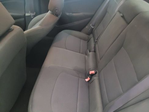Used 2017 Chevrolet Cruze LT w/ Convenience Package FWD image 18