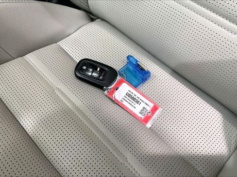 Used 2024 Honda CR-V EX-L image 30