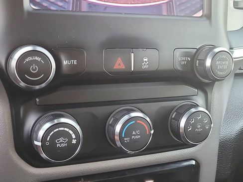 Used 2024 RAM 2500 Big Horn image 23