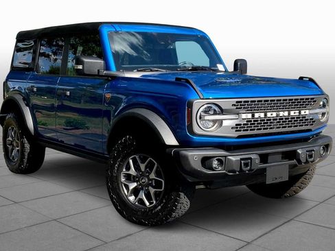 Certified 2023 Ford Bronco Badlands image 3