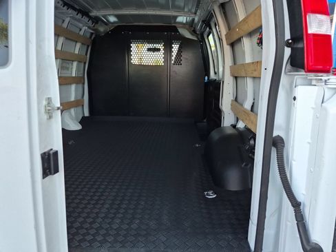 Used 2025 Chevrolet Express 2500 w/ Driver Convenience Package RWD image 25